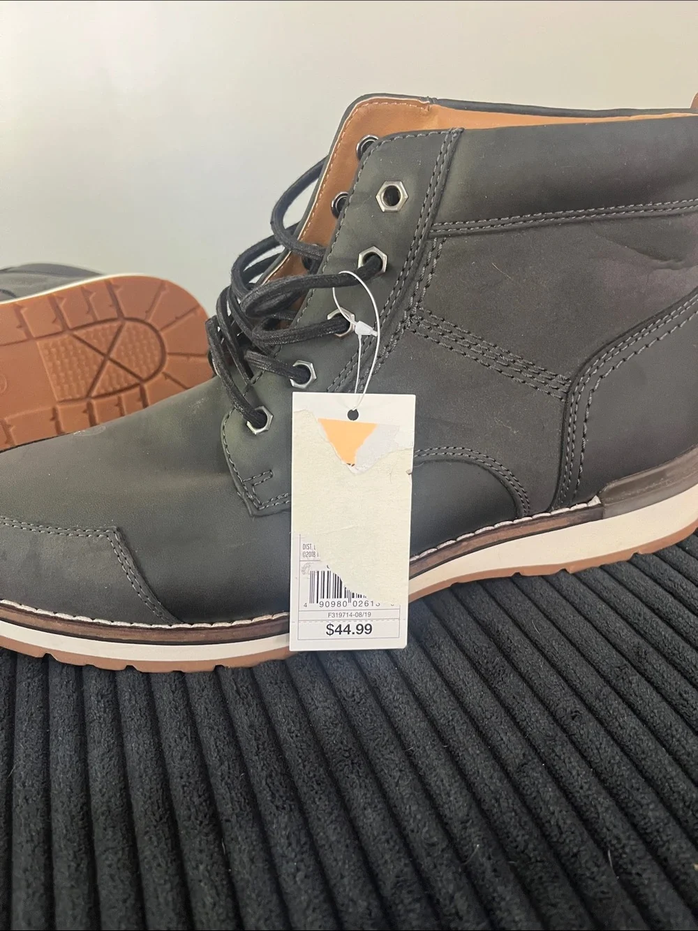Goodfellow & Co Black and Tan Men’s Chukka Boots